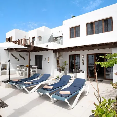 Puerto Chico E Playa Blanca