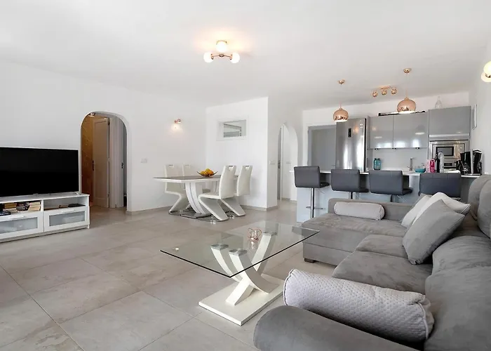 Puerto Chico E Apartman *